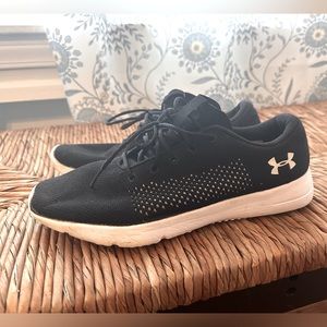 Women’s under armor shoes. Size 11